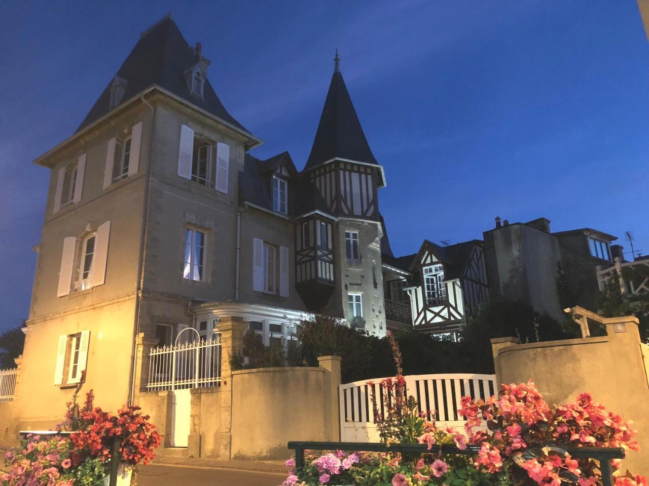 Hotel Dday Aviators Le Manoir Arromanches-les-Bains Zewnętrze zdjęcie